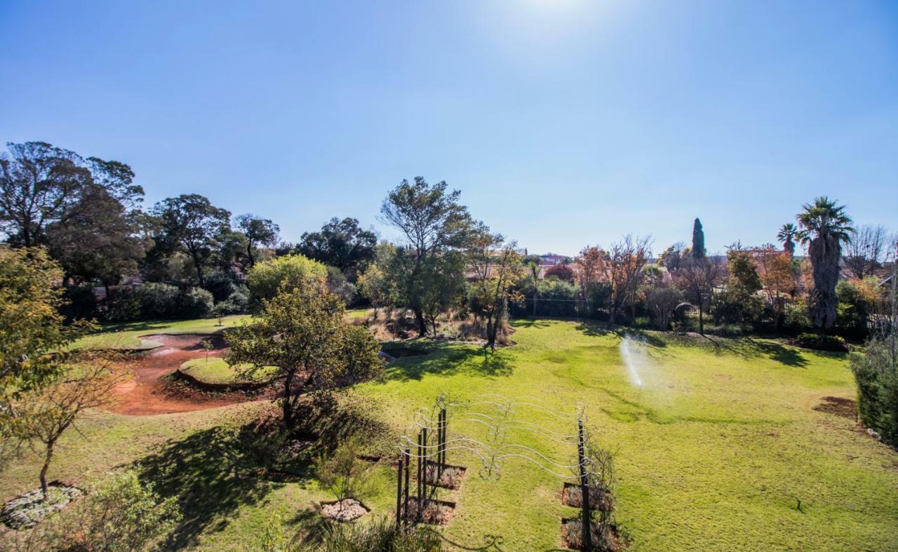 Wolf Unit Apartment Pretoria Exterior photo